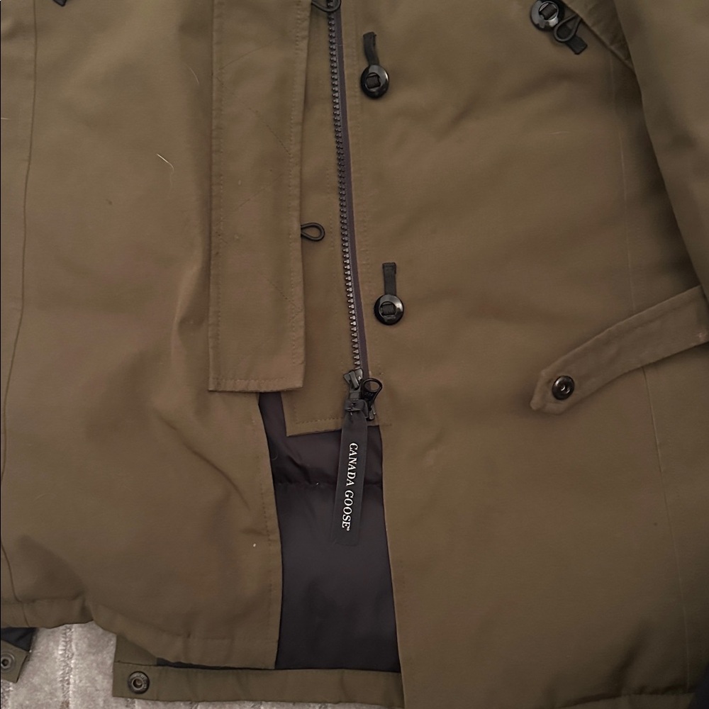 Canada Goose Women's Khaki Parka with Fur Hood - Picture 6 of 8
